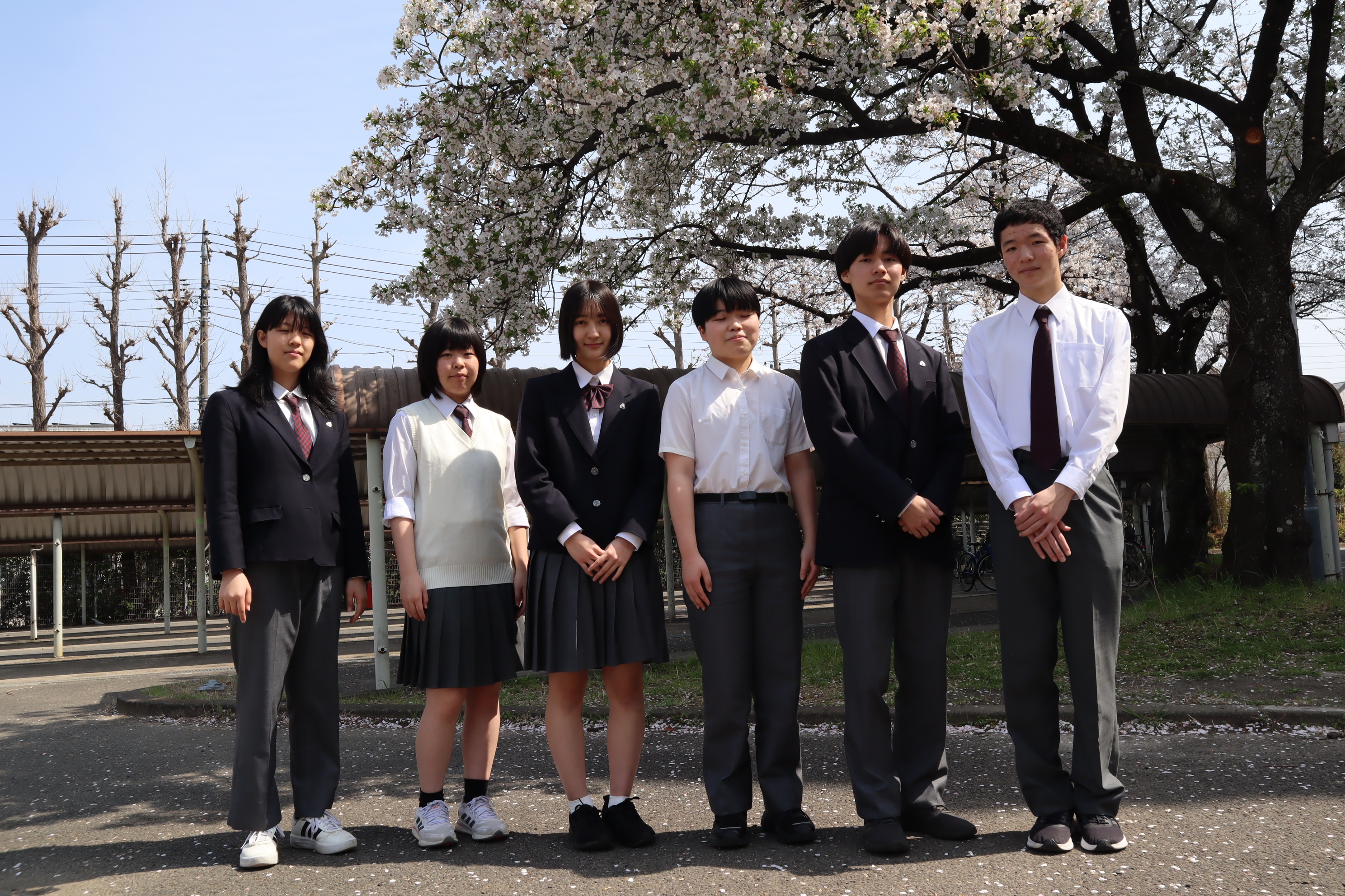 狛江高等学校の制服